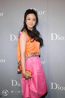 成人模特走秀张曼玉视频