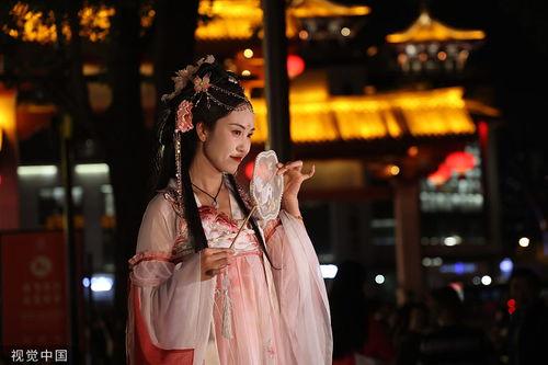 成人汉服演出妆造视频,成人汉服演出妆造风采赏析