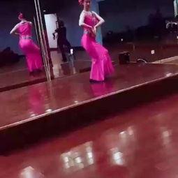 红色舞蹈成人舞视频教学,重温革命岁月，舞动激情人生