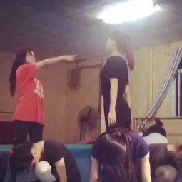 六一最简单成人舞蹈视频,六一儿童节简易成人舞蹈教程