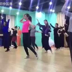 中国舞成人短视频,绽放成人舞者风采