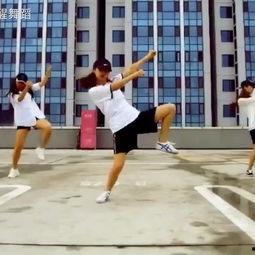 超简单成人热身舞蹈视频,轻松唤醒身体活力